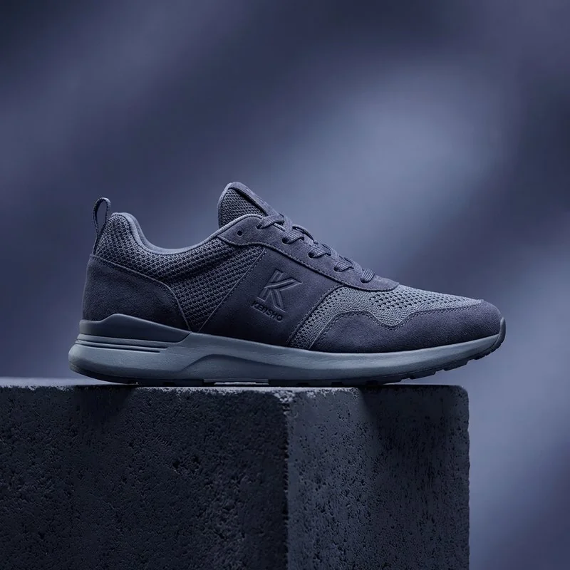 ランニングシューズ